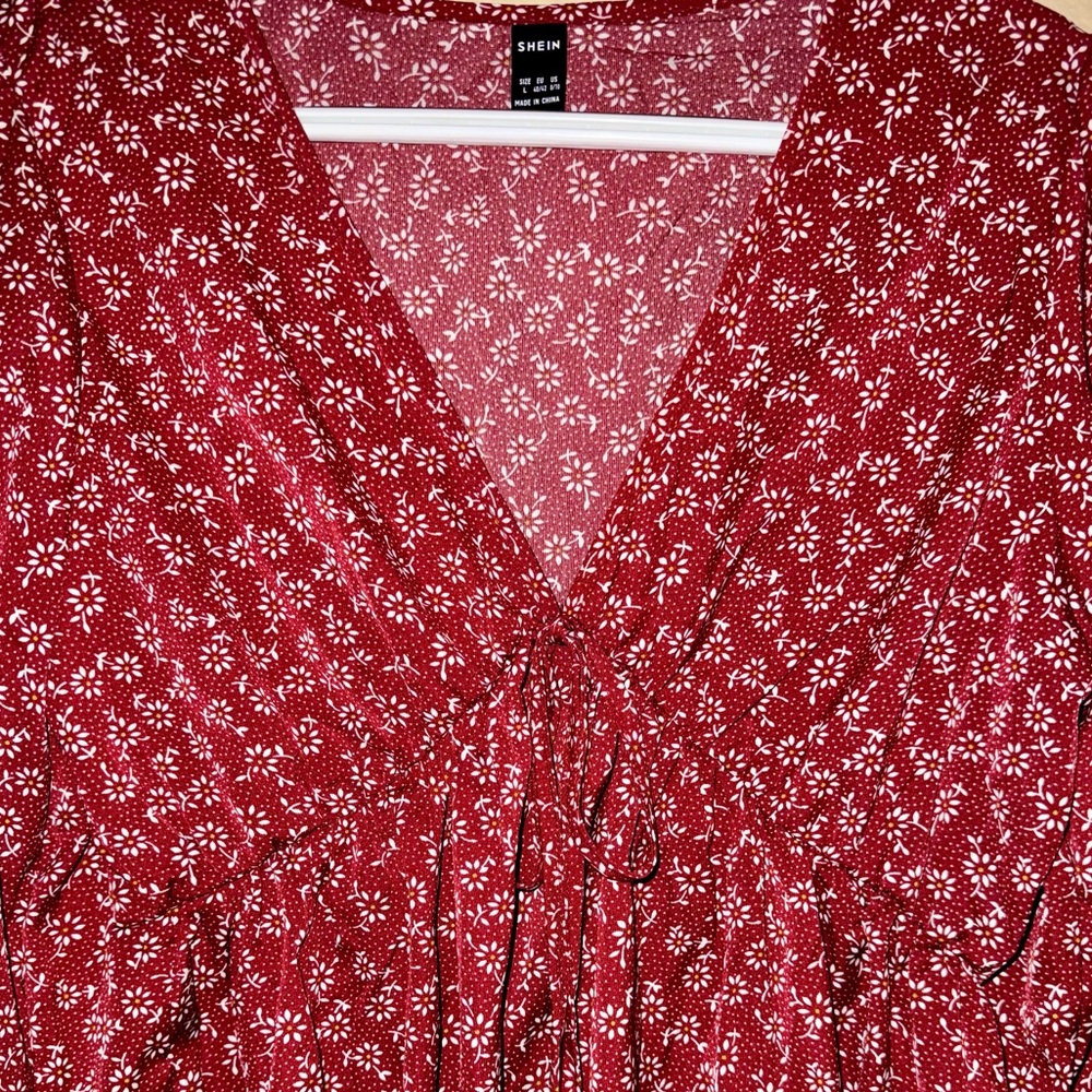 Floral red long-sleeve blouse with elastic waste and sleeves - Picture 7 of 8